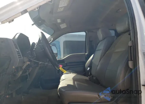 2020 Ford F550 Super Duty z USA, uszkodzony, nr VIN 1FD0X5HT5LED79944